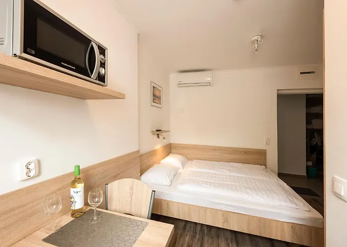 Kikoeto * Balatonboglár